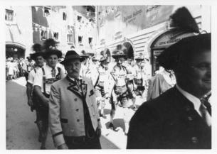 Trachtenjahrtag 1961 in Berchtesgaden im Vordergrund Grndungsvorstand Stefan Lenz